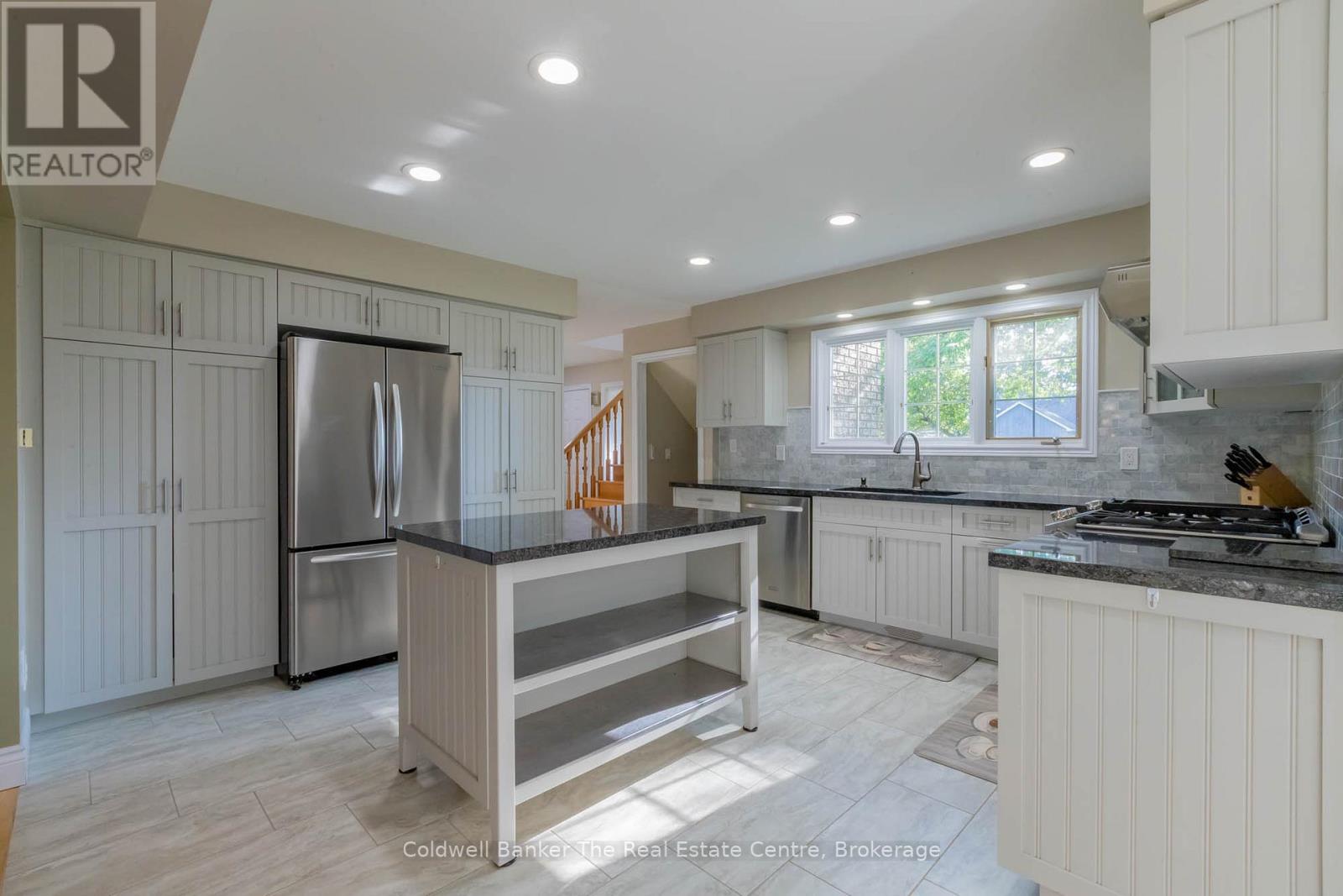 110 FOREST GLEN DRIVE - 10