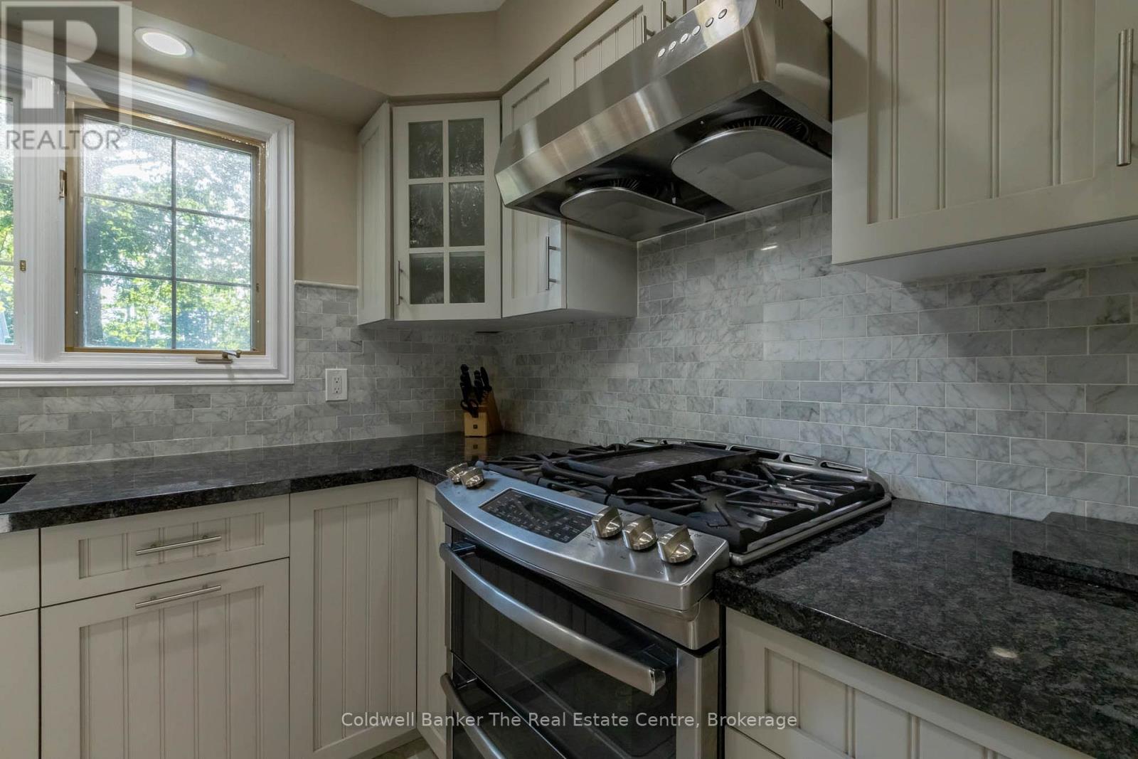 110 FOREST GLEN DRIVE - 13