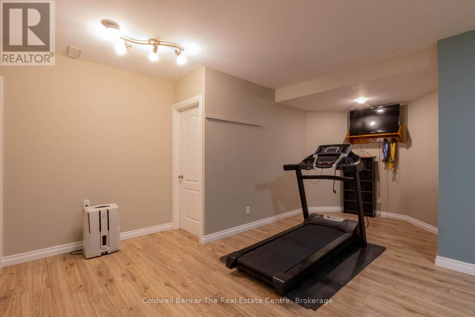 110 FOREST GLEN DRIVE - 39