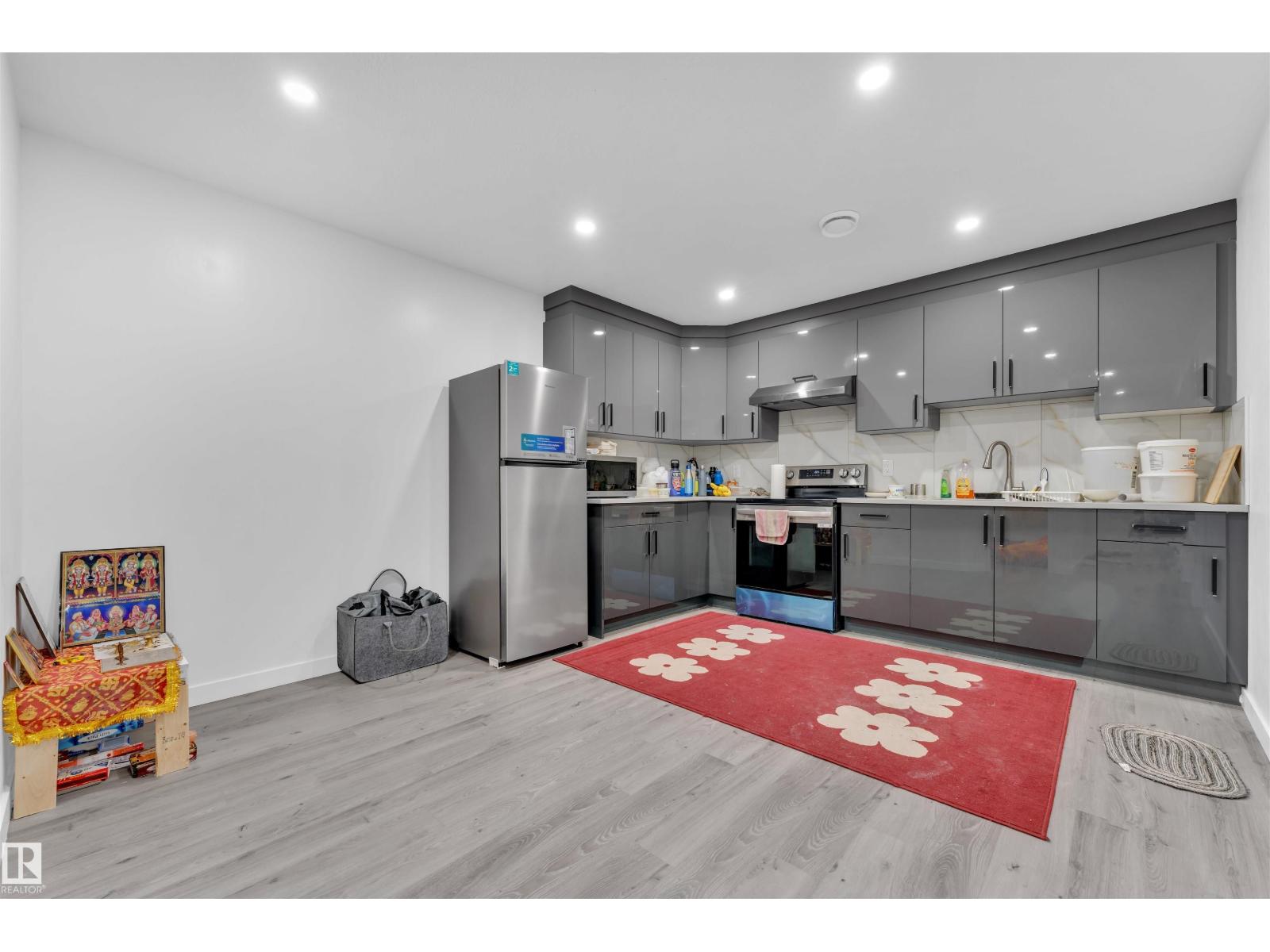 4104 6 AV SW, Edmonton