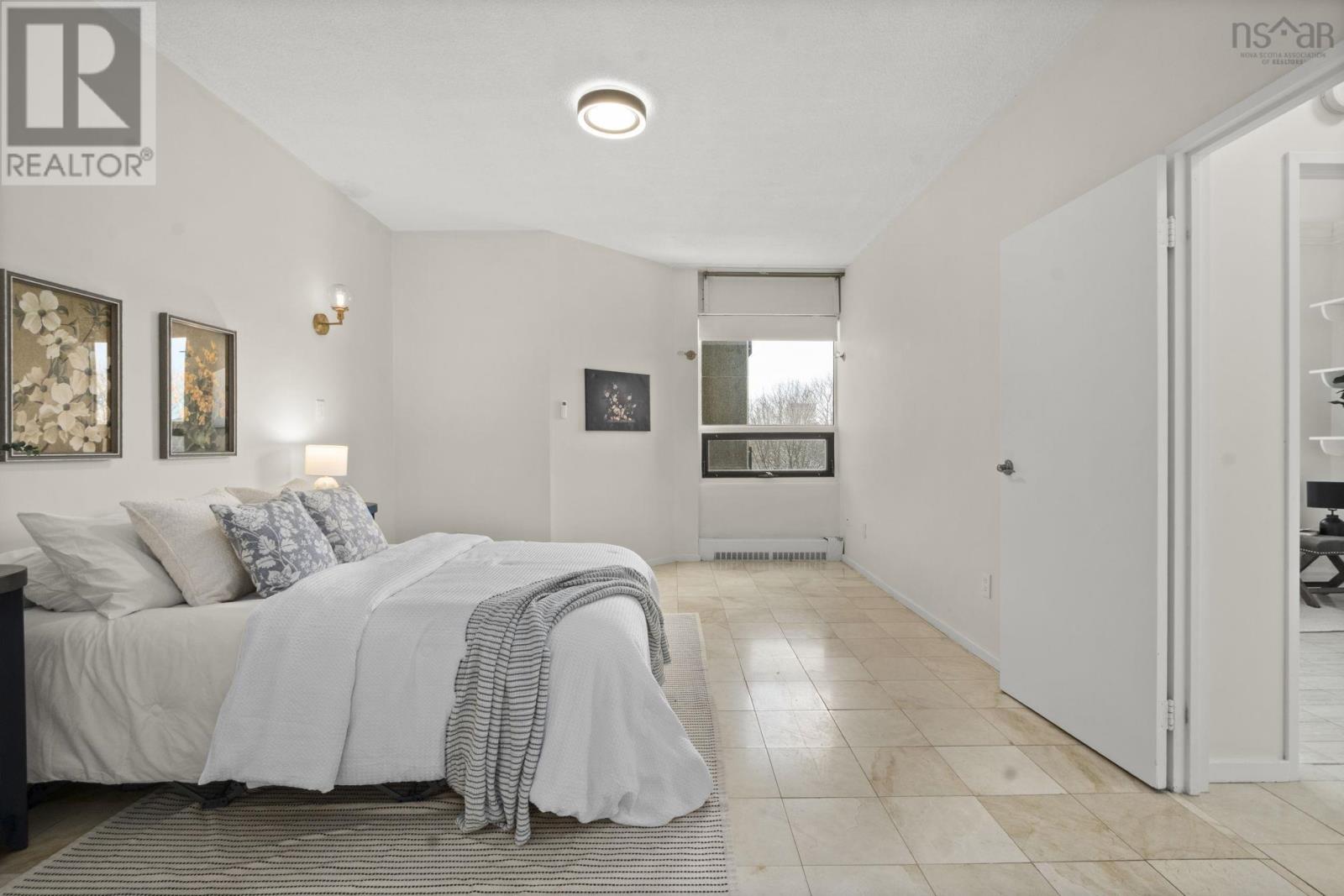 Property 30 of 47 of 504 6095 Coburg Road