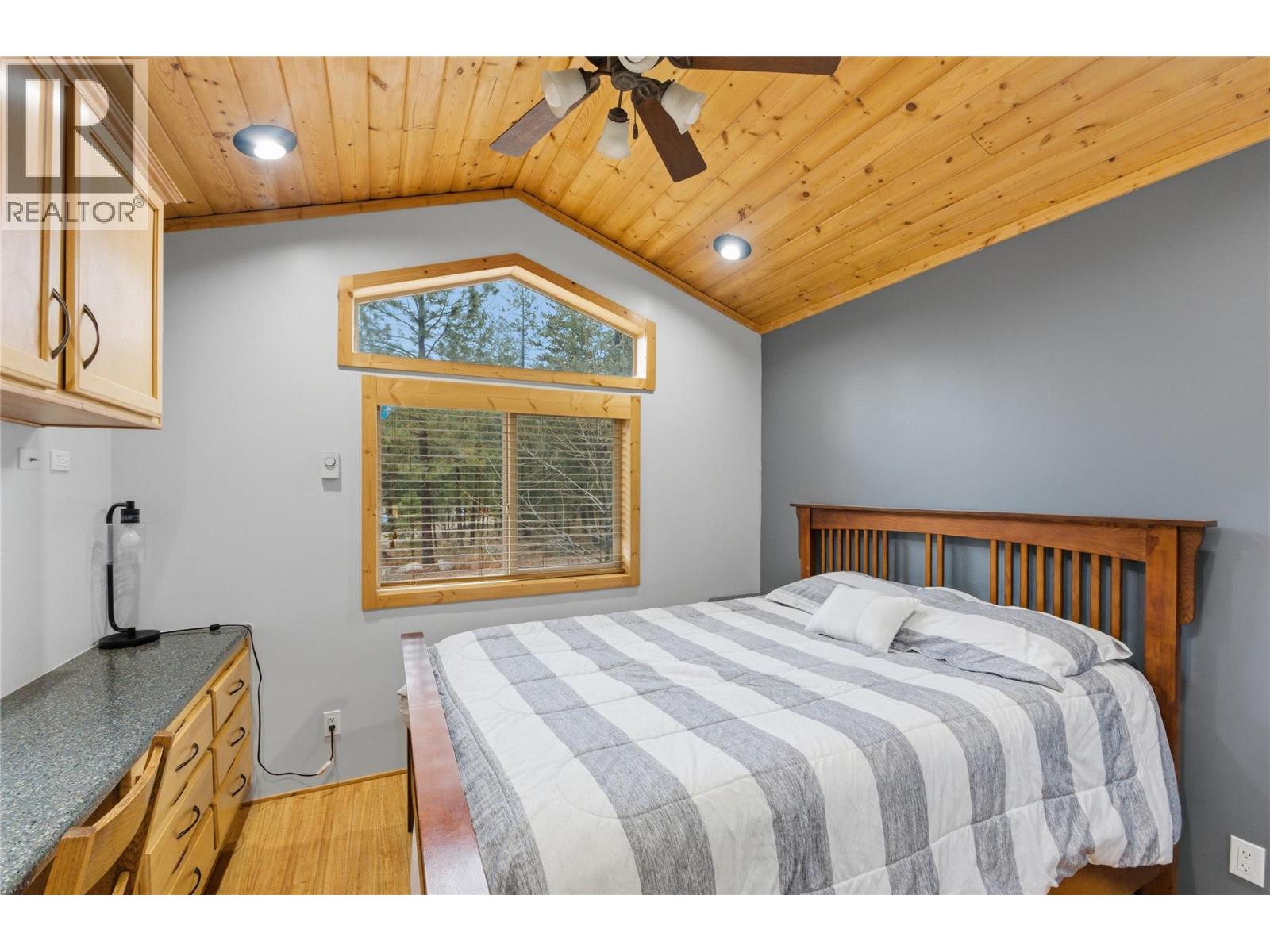 #40 4835 PARADISE VALLEY DRIVE - 16