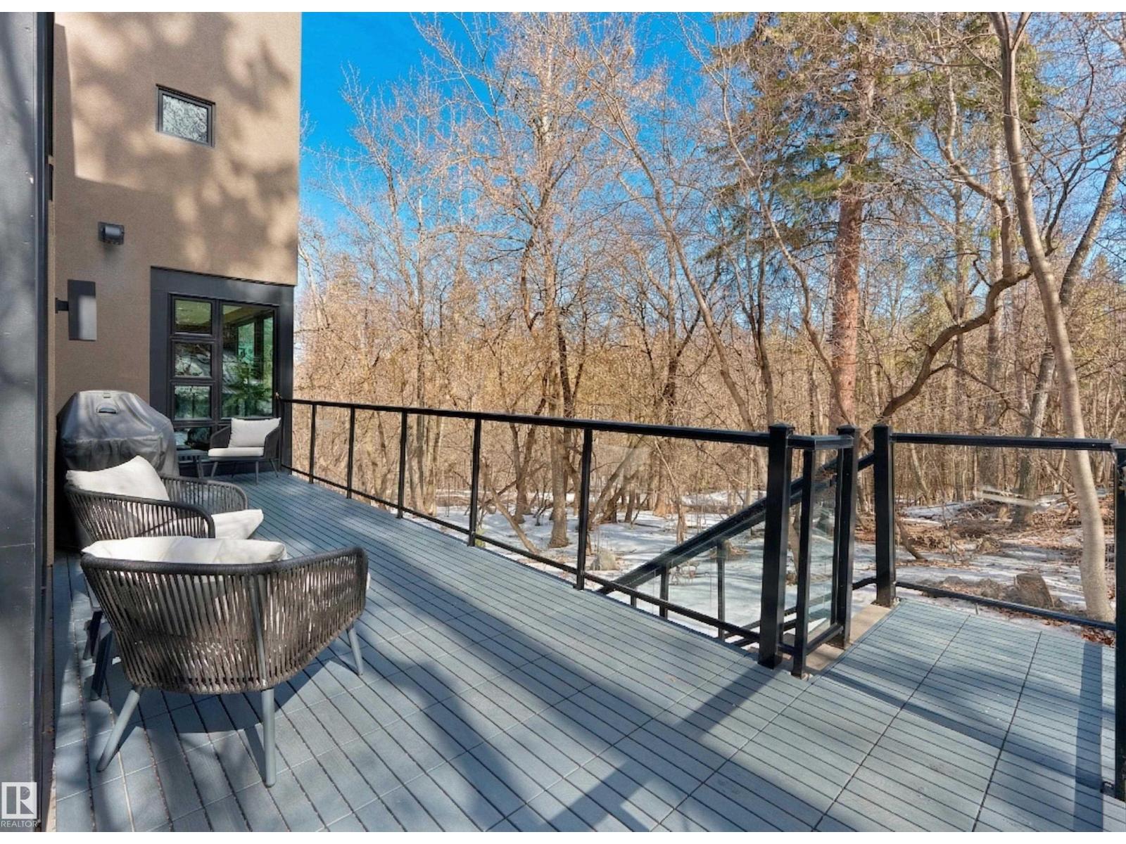 9651 87 AV NW, Edmonton