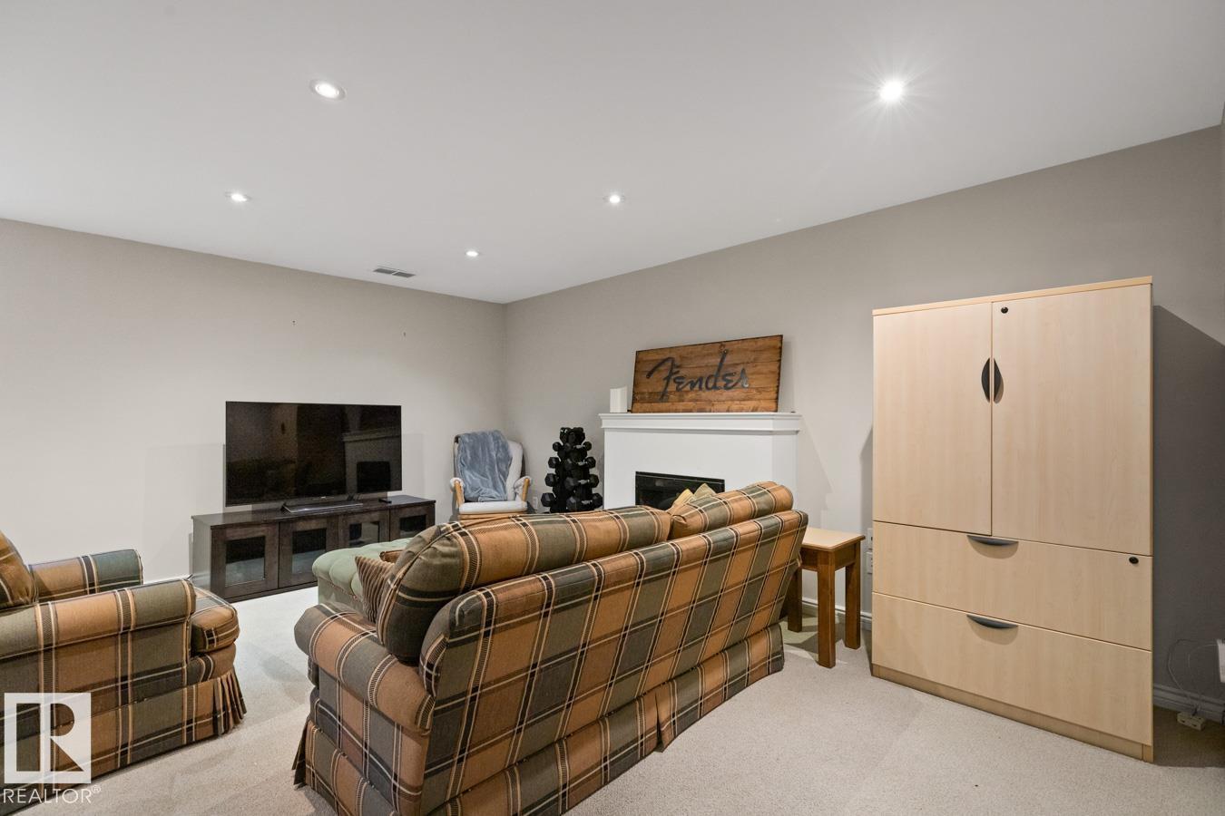 #27 115 CHESTERMERE DR, Sherwood Park