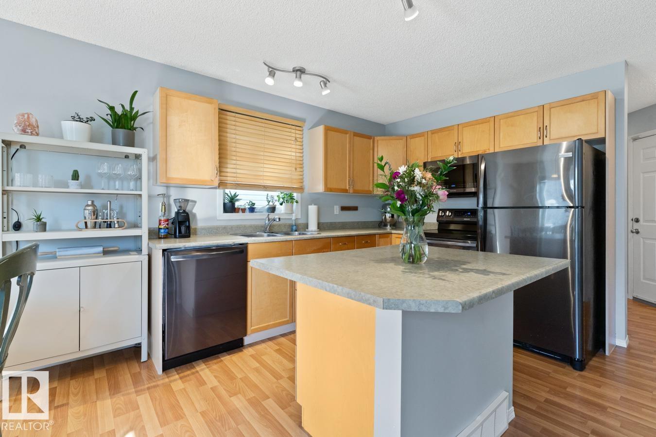 #27 115 CHESTERMERE DR, Sherwood Park