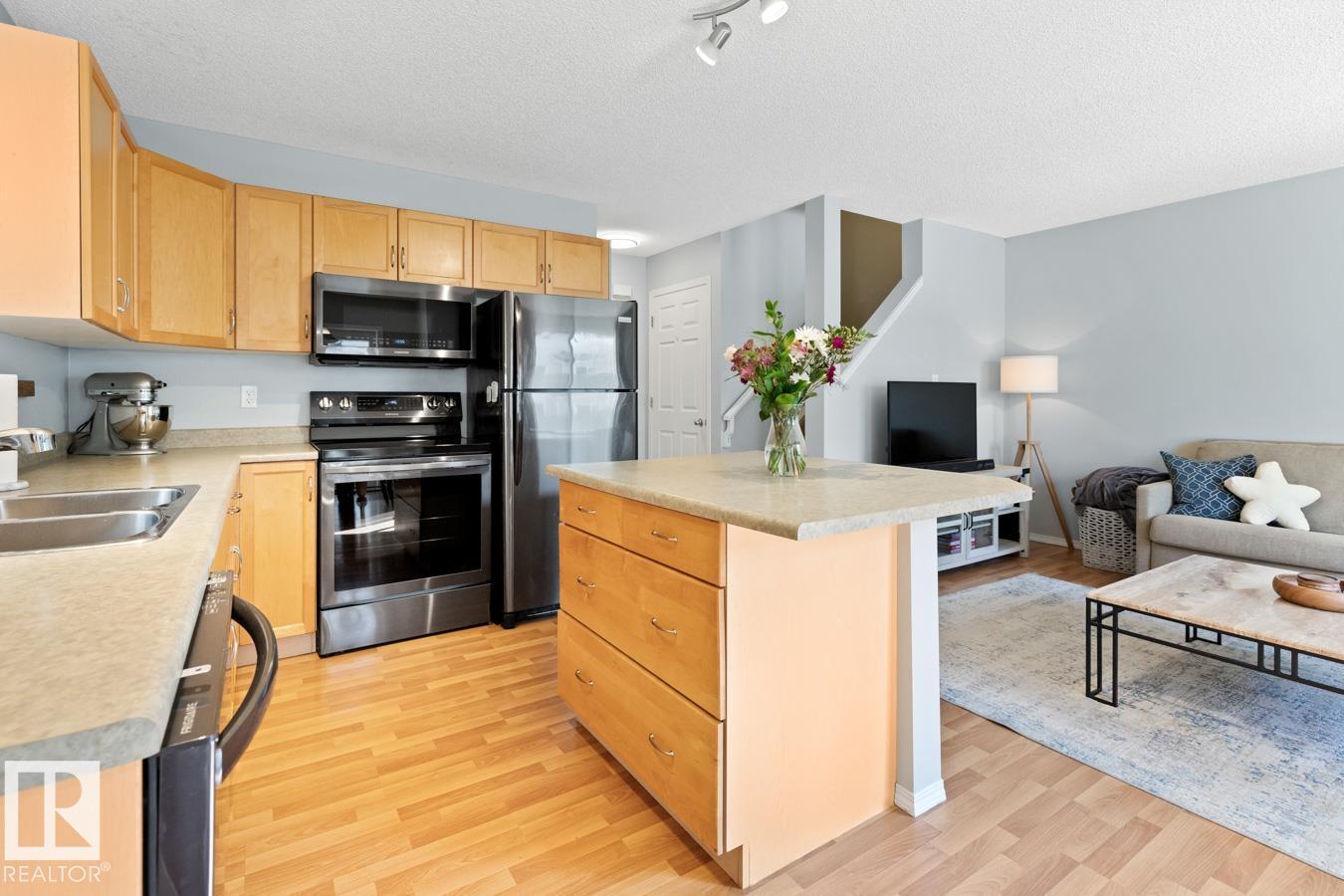 #27 115 CHESTERMERE DR, Sherwood Park