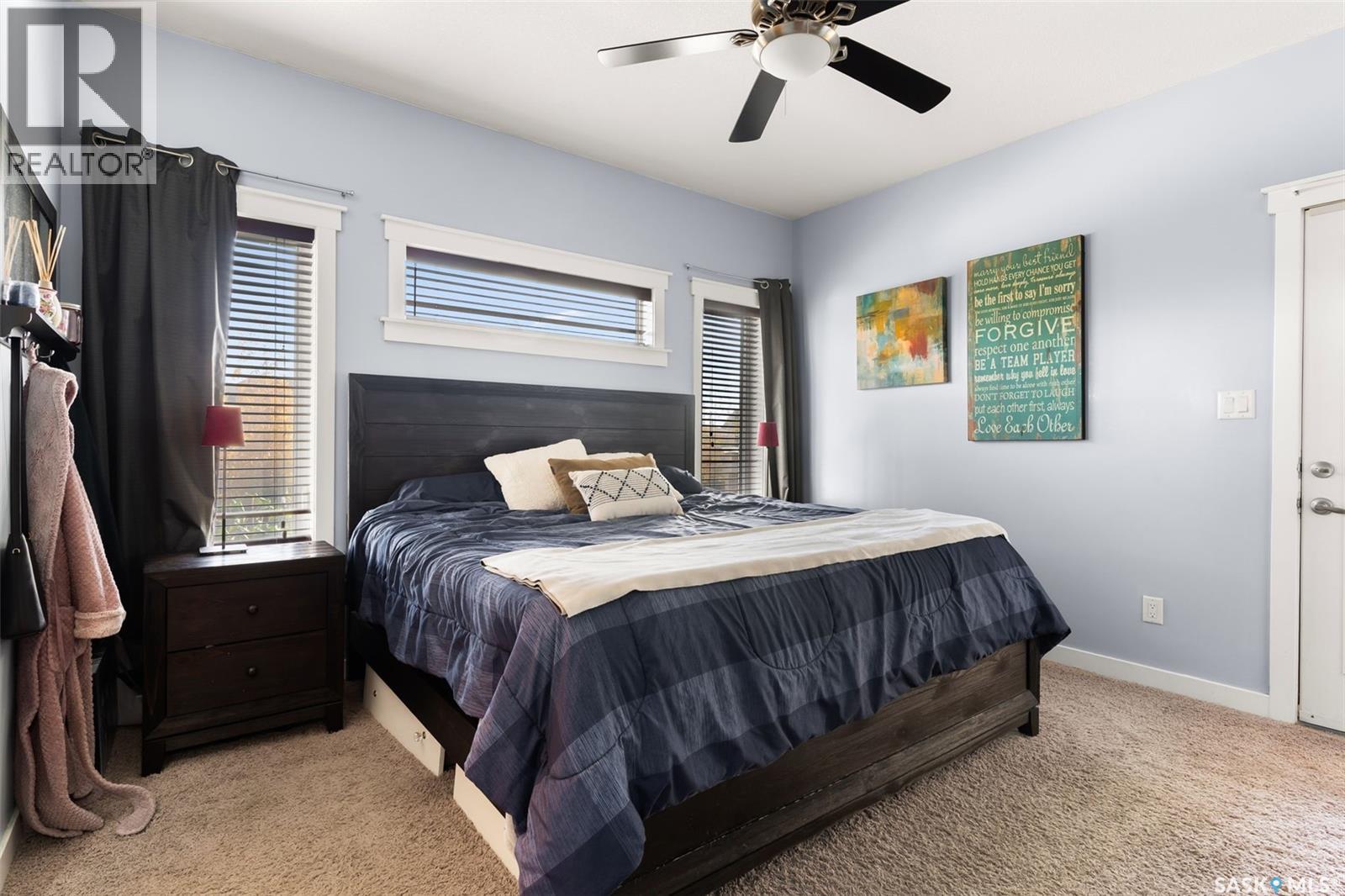 37 CHURCHILL CRESCENT - 14