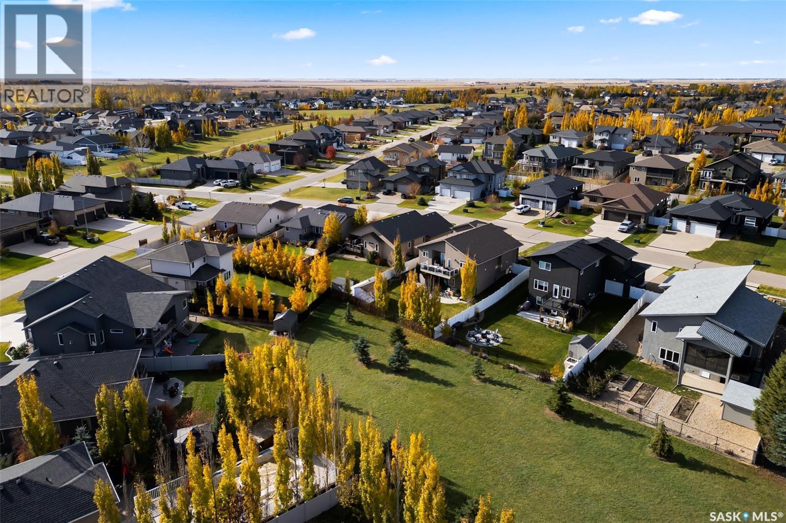 37 CHURCHILL CRESCENT - 49