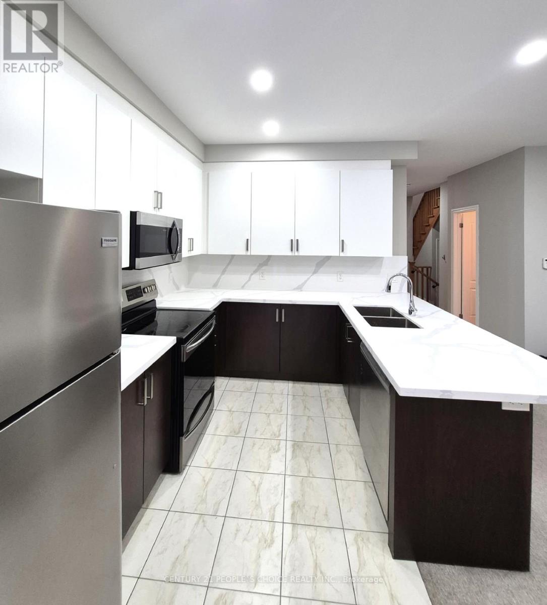 5 GREGORY AVENUE - 13