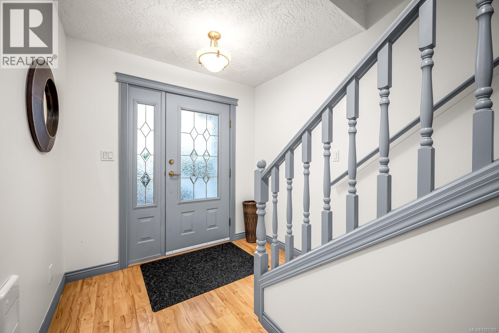 #14 2475 MANSFIELD DR - 22