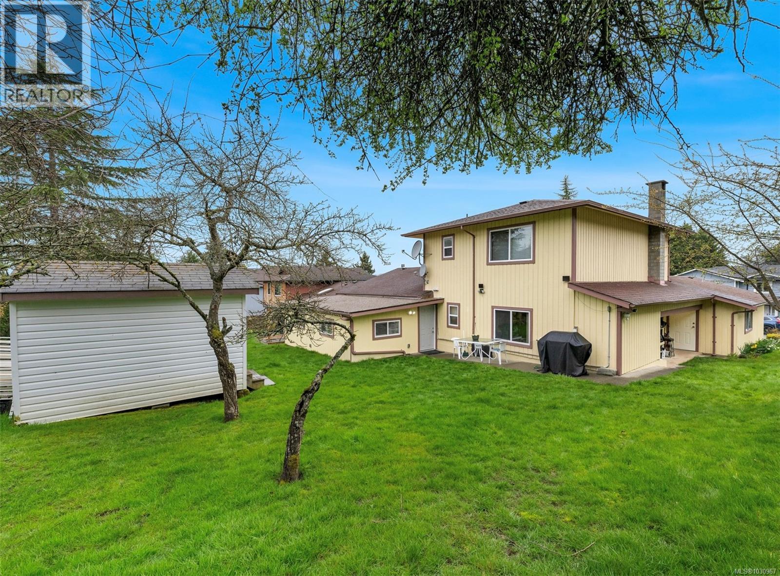 803 KIMBERLY PL - 28