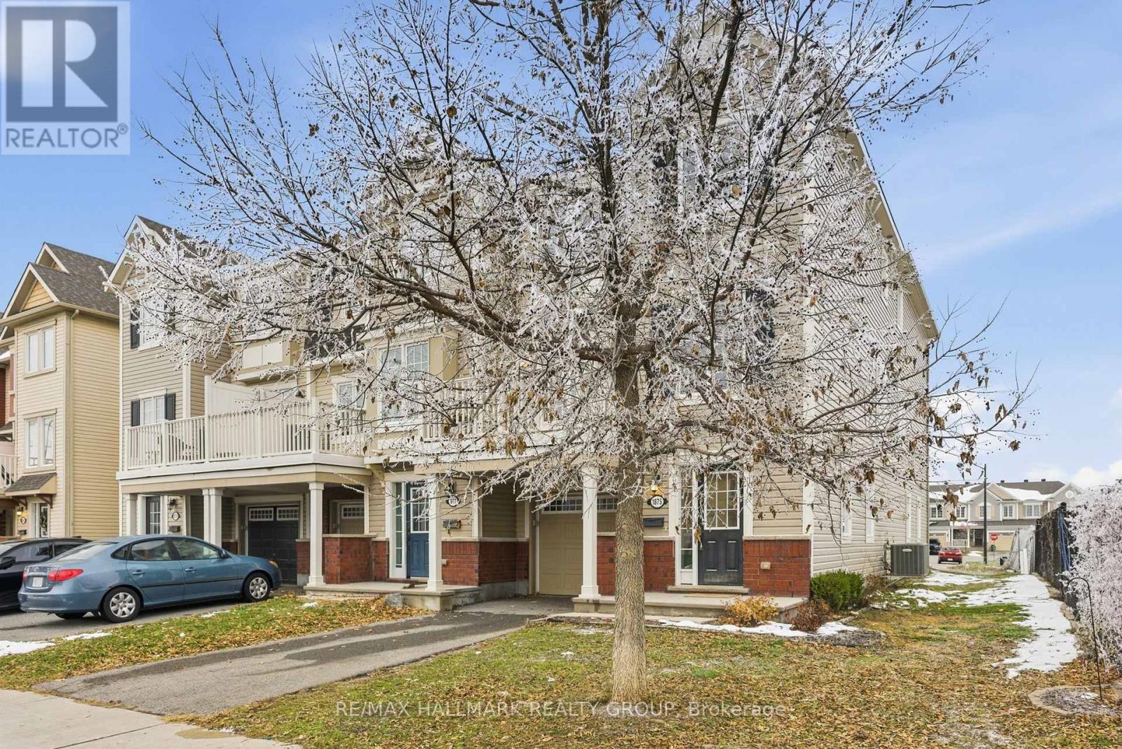 End unit with private driveway