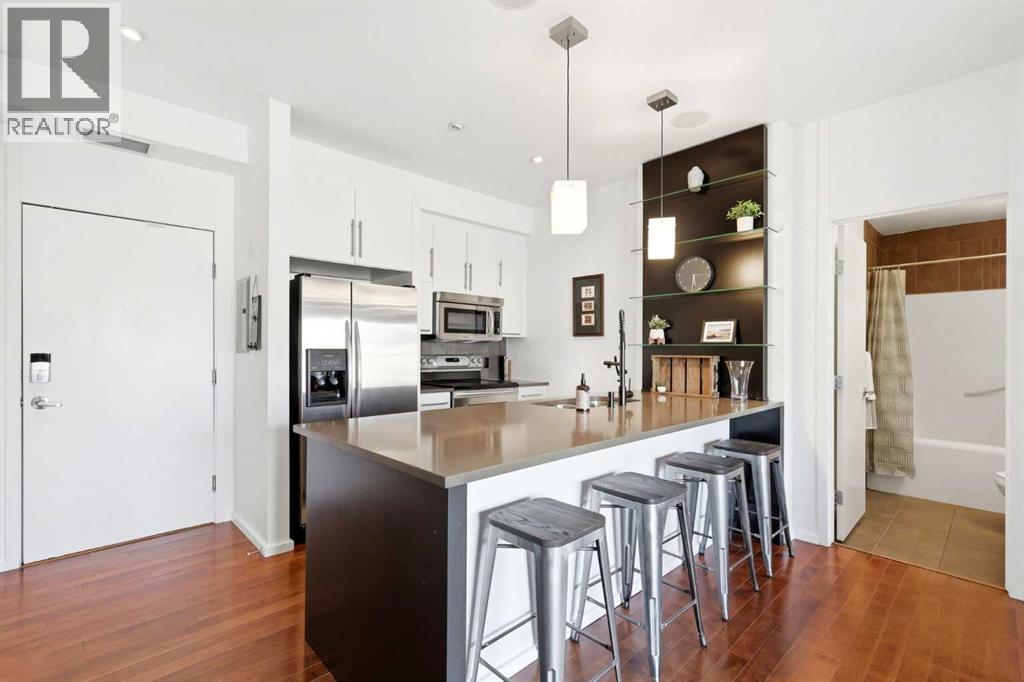 #105 414 MEREDITH ROAD NE - 11