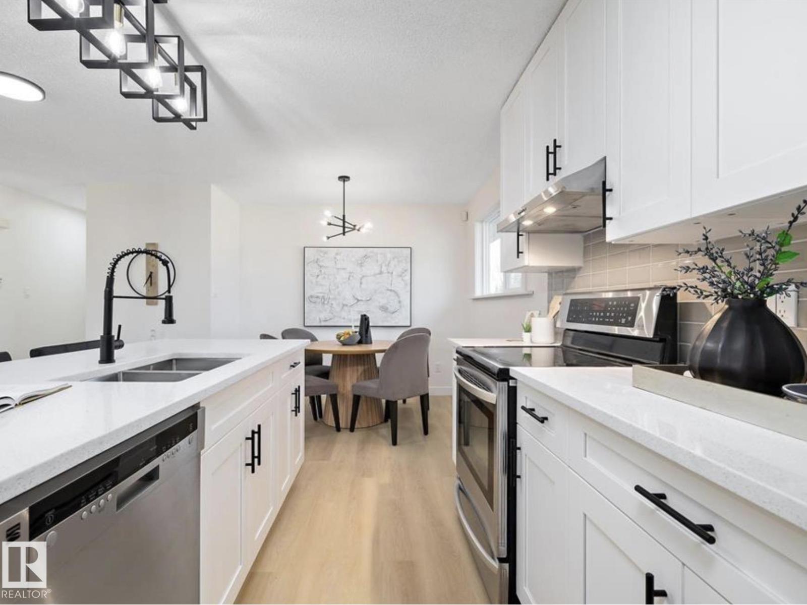 14736 122 ST NW - 13