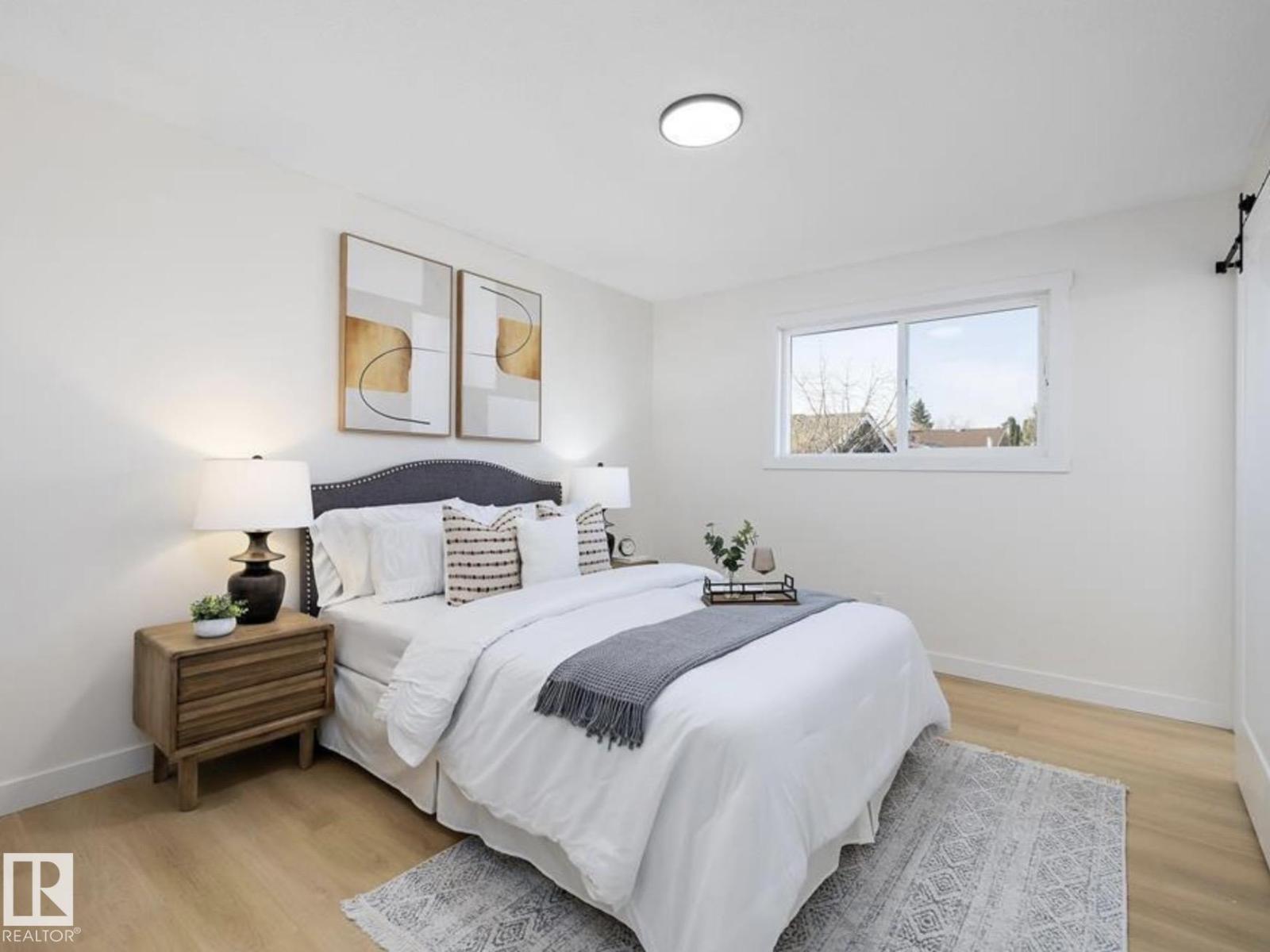 14736 122 ST NW - 17