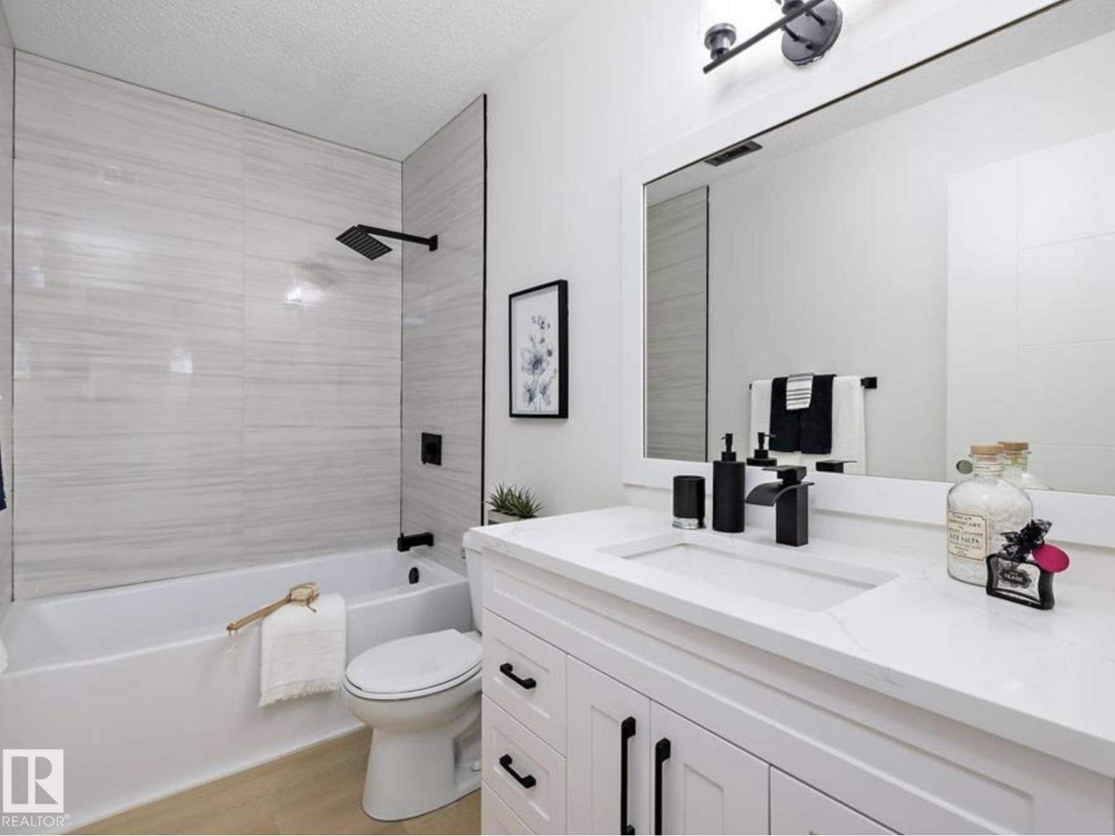 14736 122 ST NW - 21