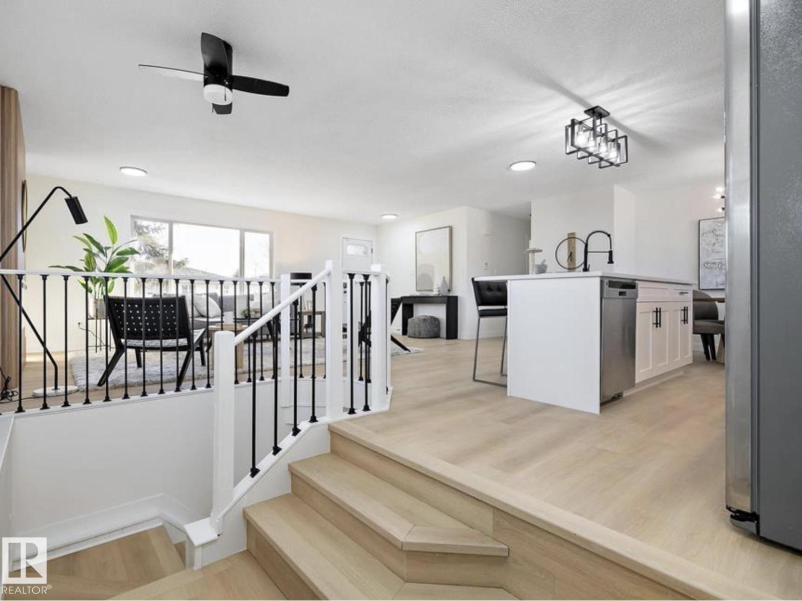 14736 122 ST NW - 24