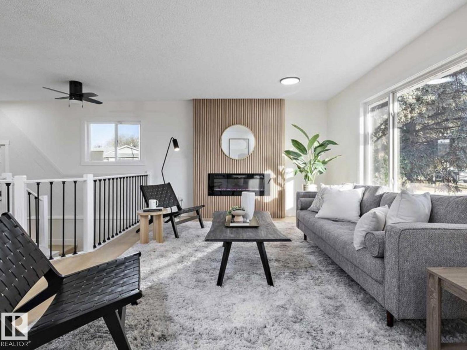 14736 122 ST NW - 3