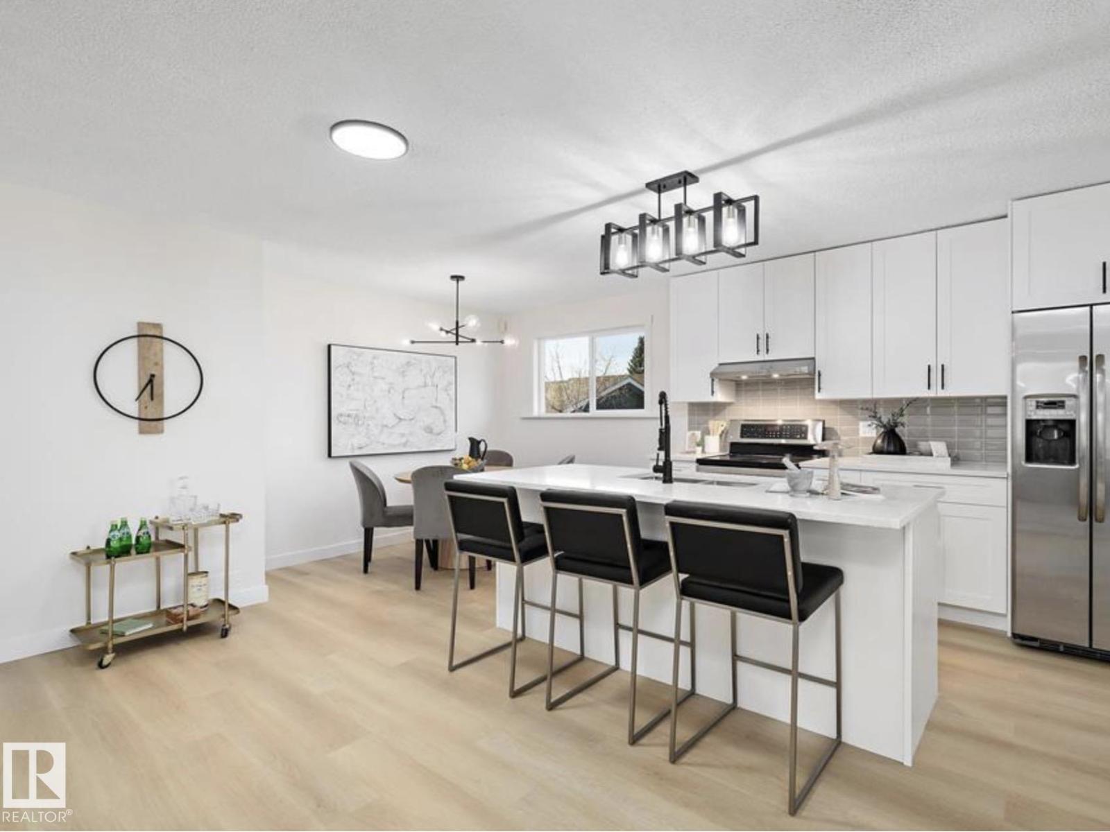 14736 122 ST NW - 8