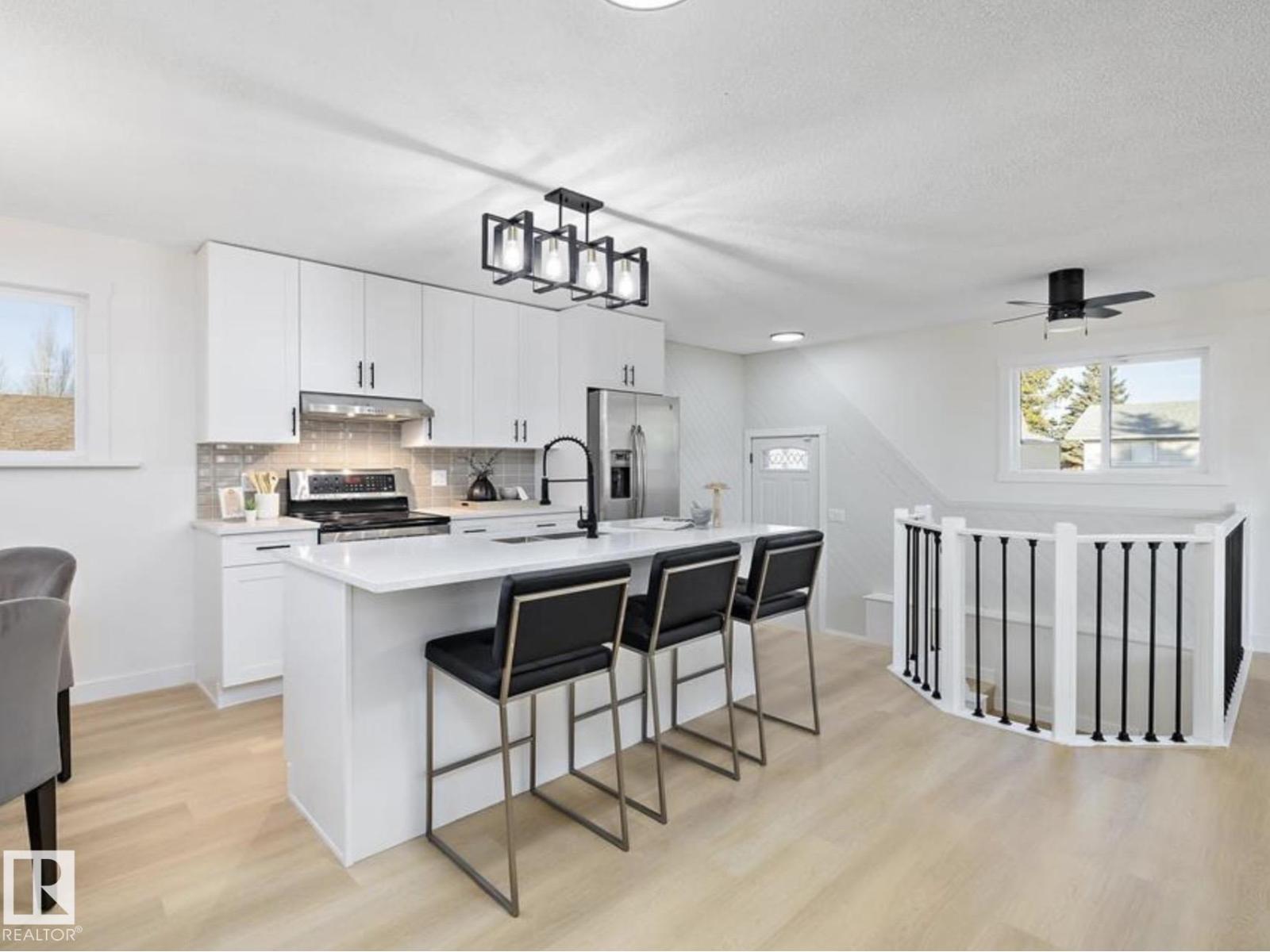 14736 122 ST NW - 9