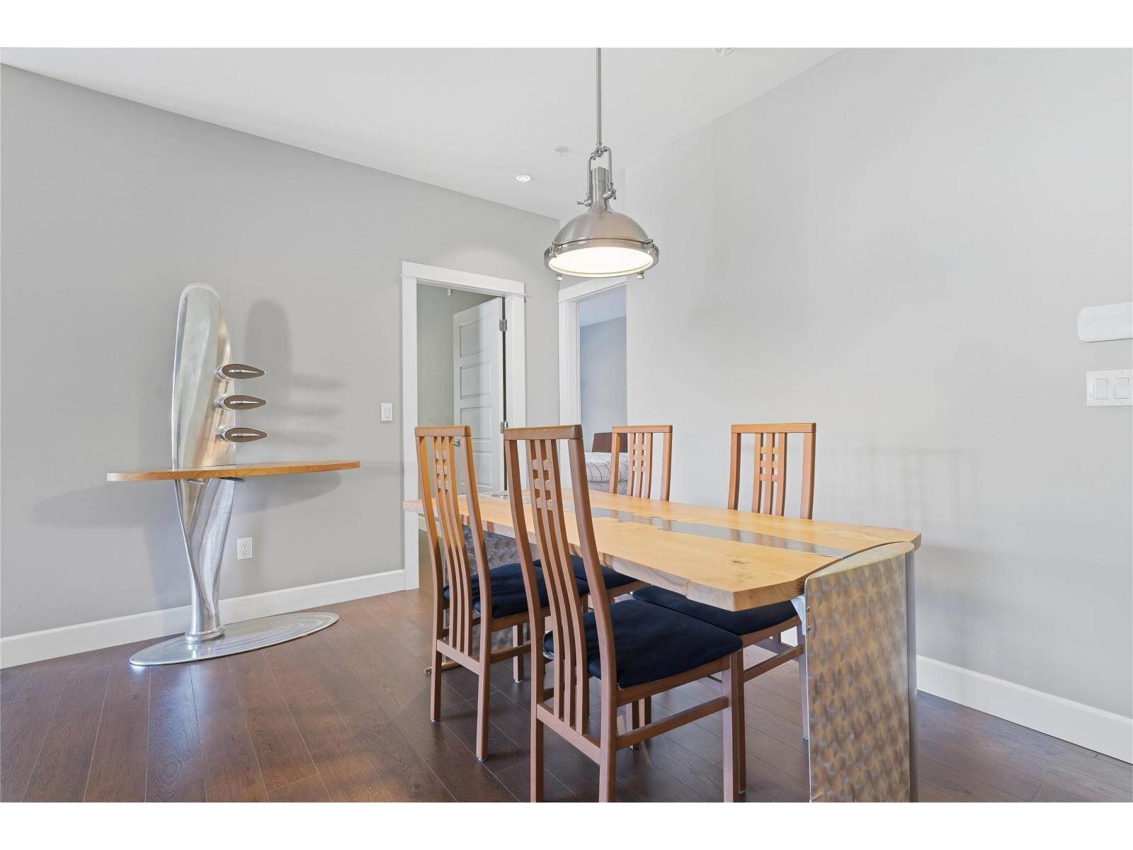 214 15195 36 AVENUE, Surrey