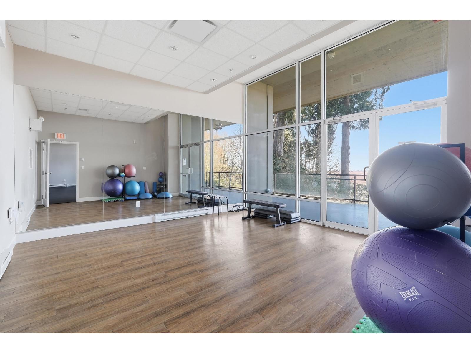 214 15195 36 AVENUE, Surrey