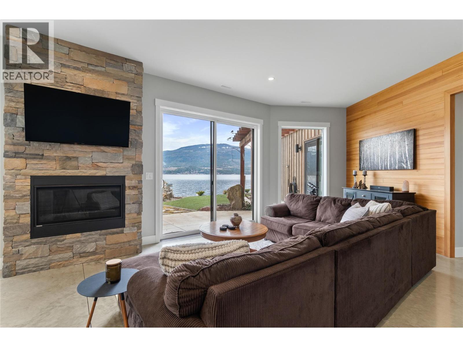 4125 EAGLE BAY ROAD - 32