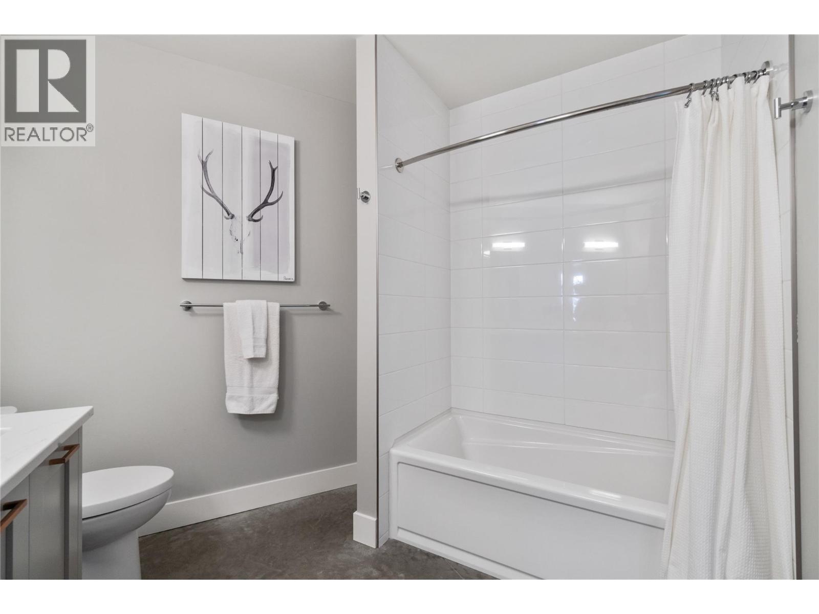 4125 Eagle Bay Road - 41