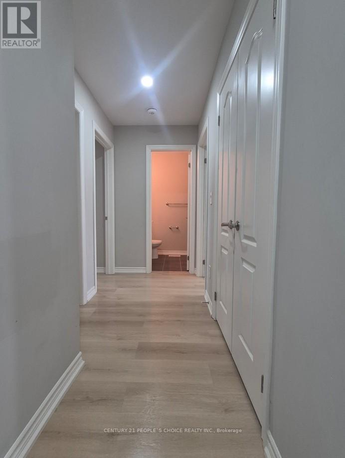 5 GREGORY AVENUE - 22