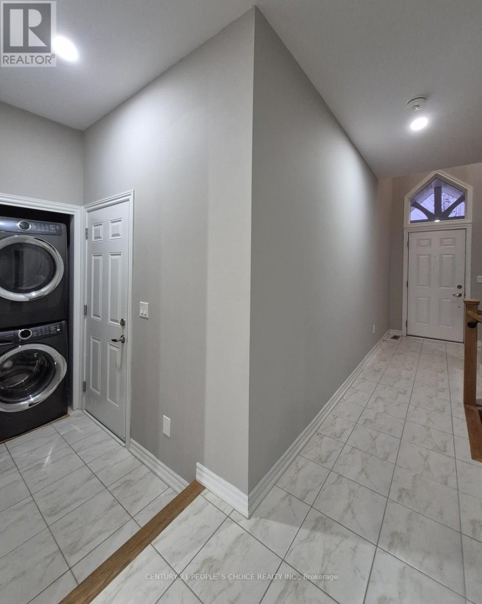5 GREGORY AVENUE - 35