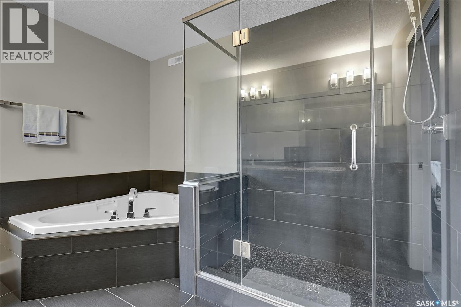 4337 ALBULET DRIVE - 19