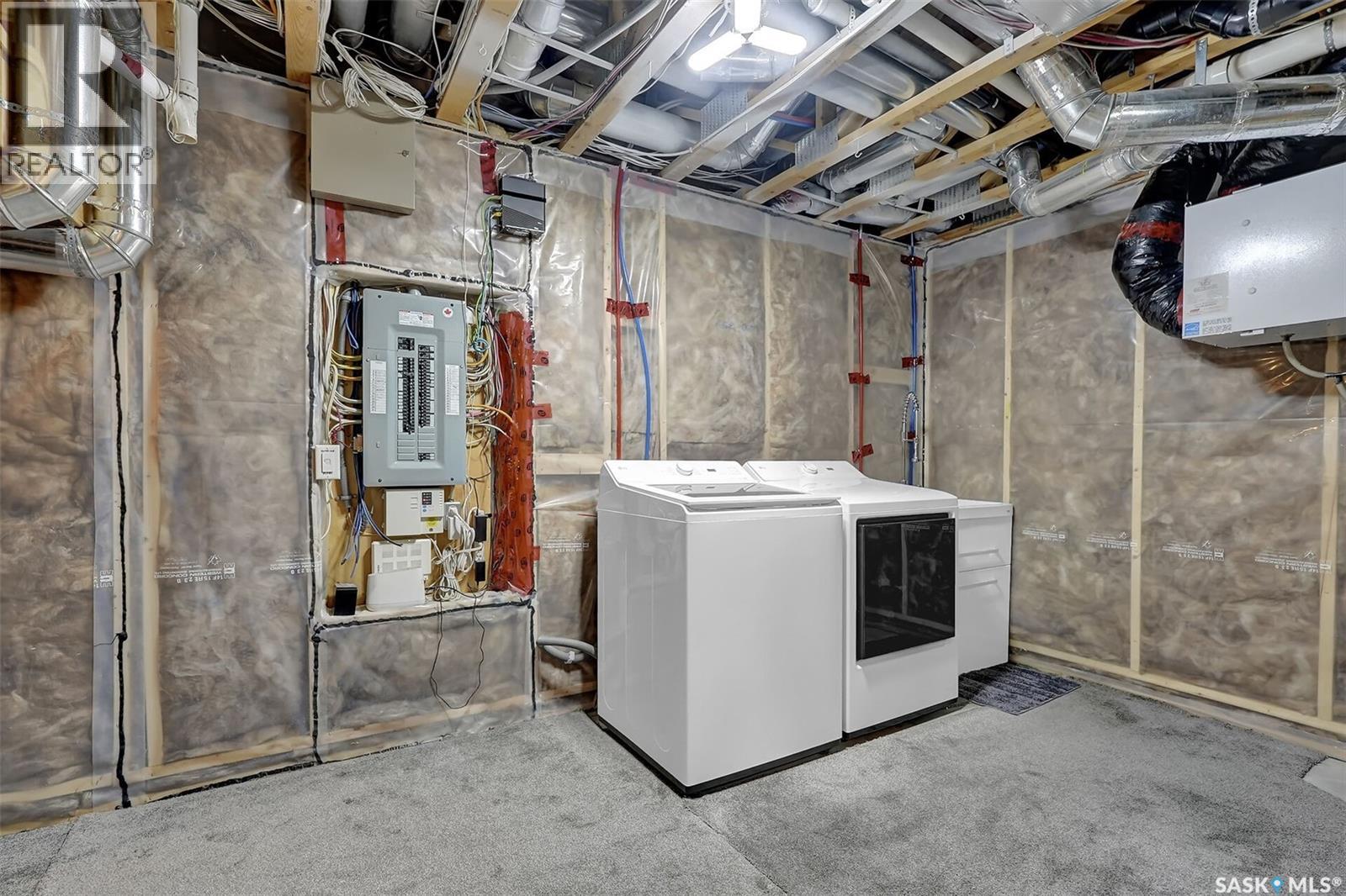 4337 ALBULET DRIVE - 32