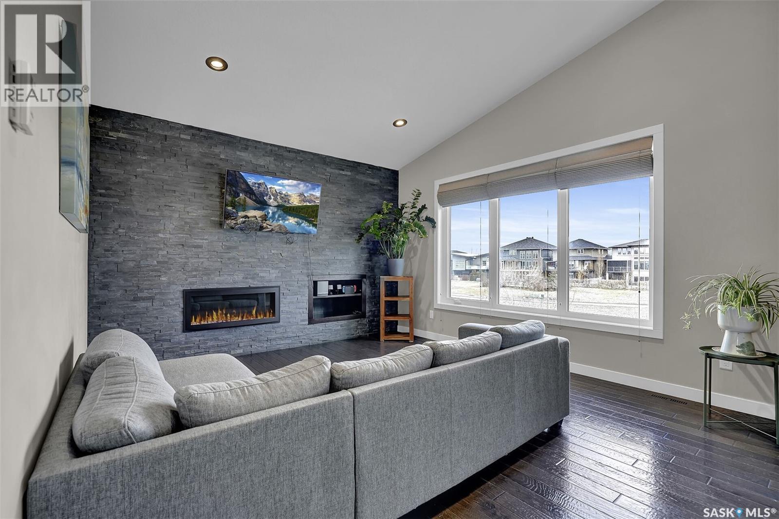 4337 ALBULET DRIVE - 8