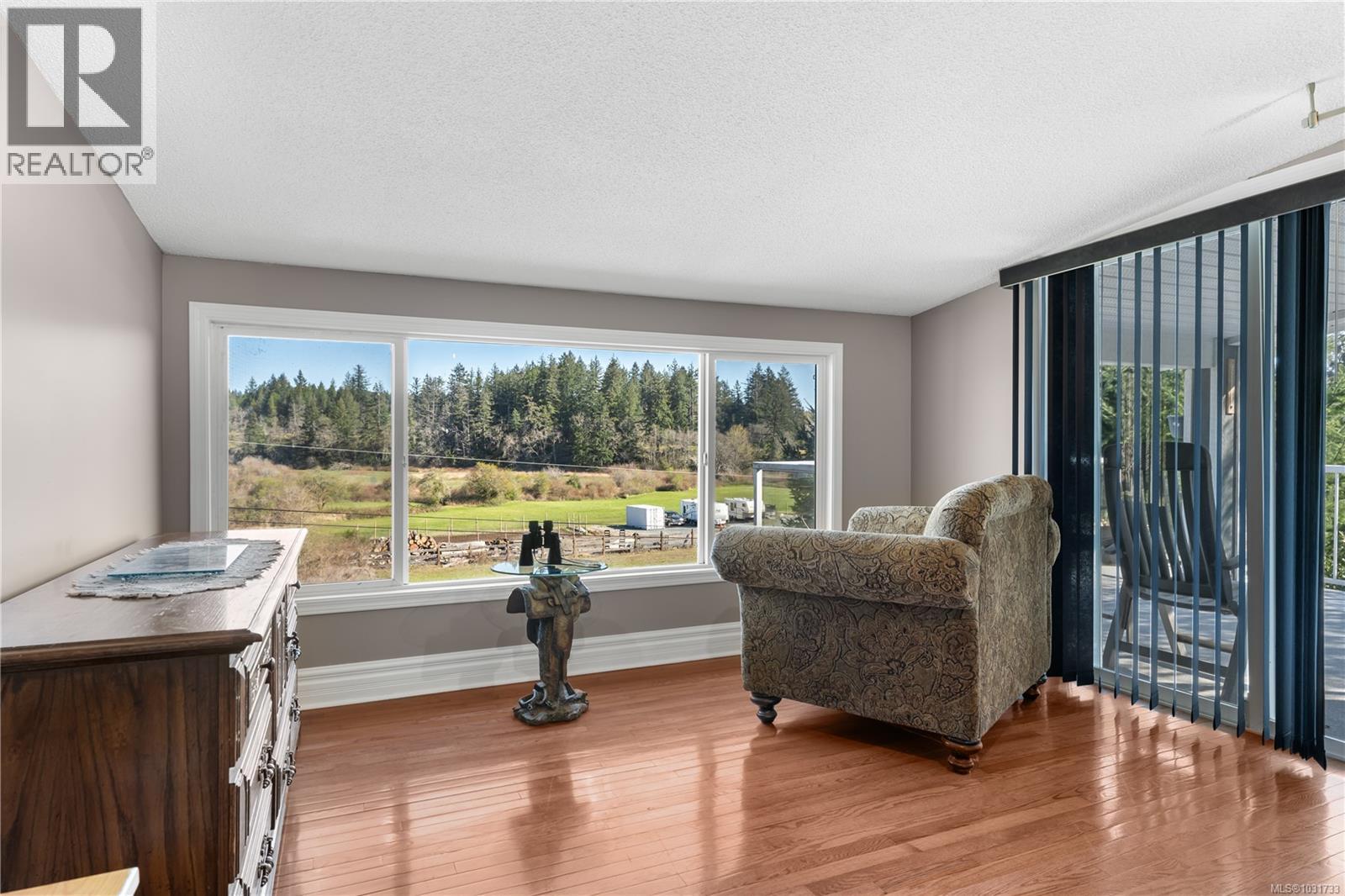 2028 Cathers Dr - 12