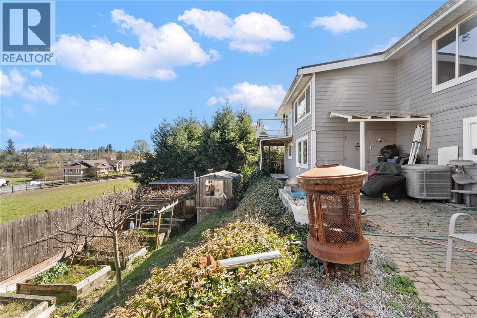 2028 Cathers Dr - 37