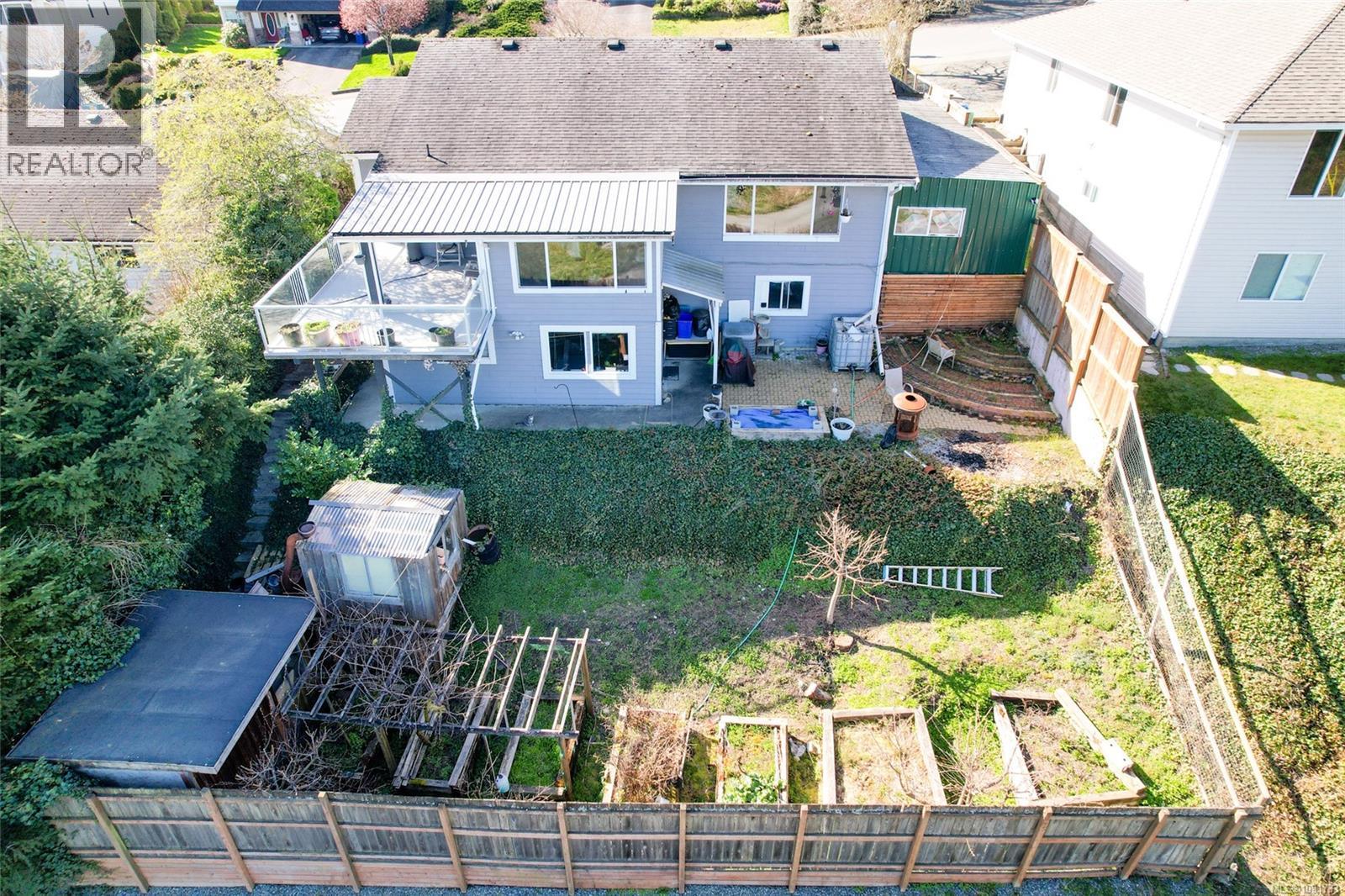 2028 Cathers Dr - 4