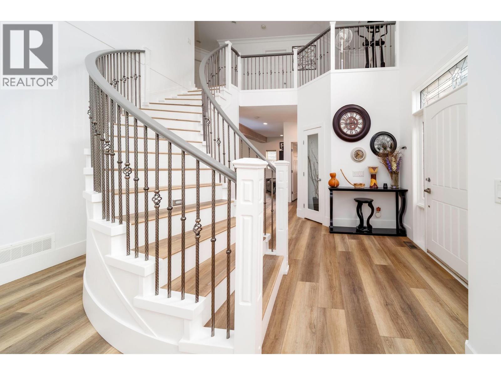 5037 Treadgold Court, Kelowna