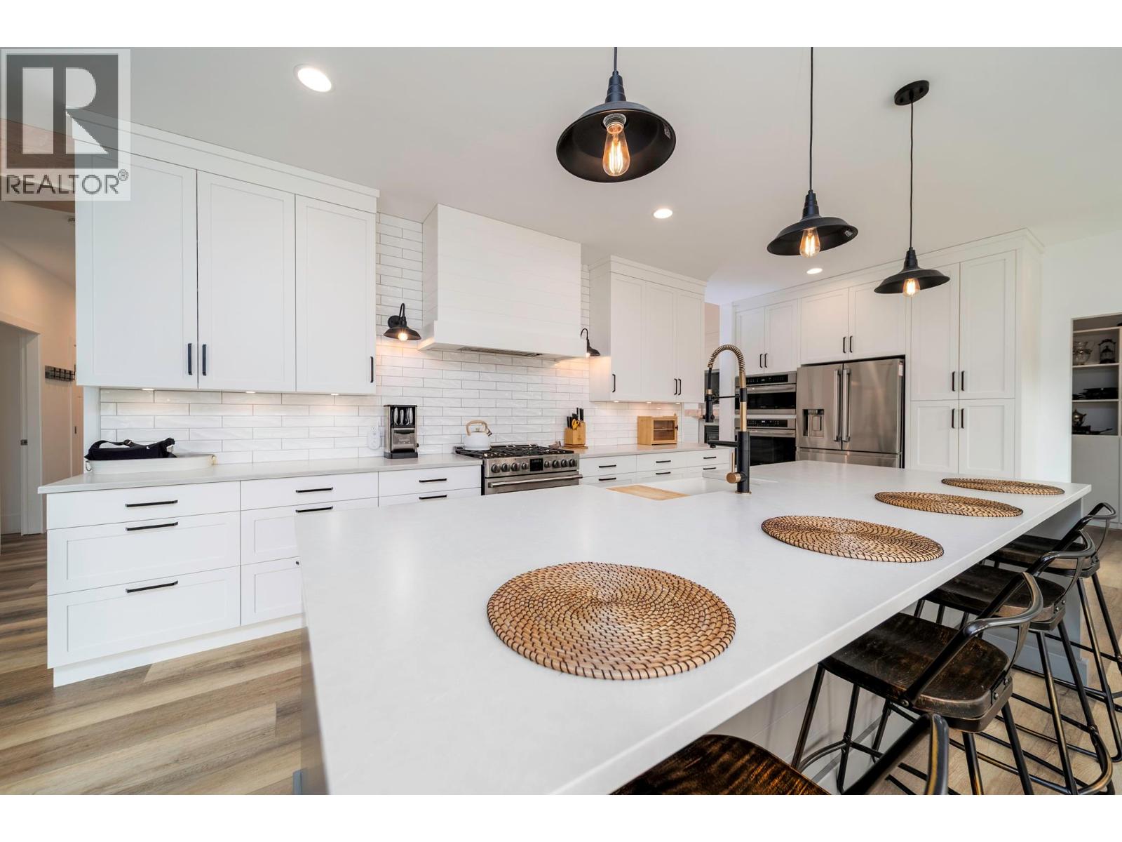 5037 Treadgold Court, Kelowna