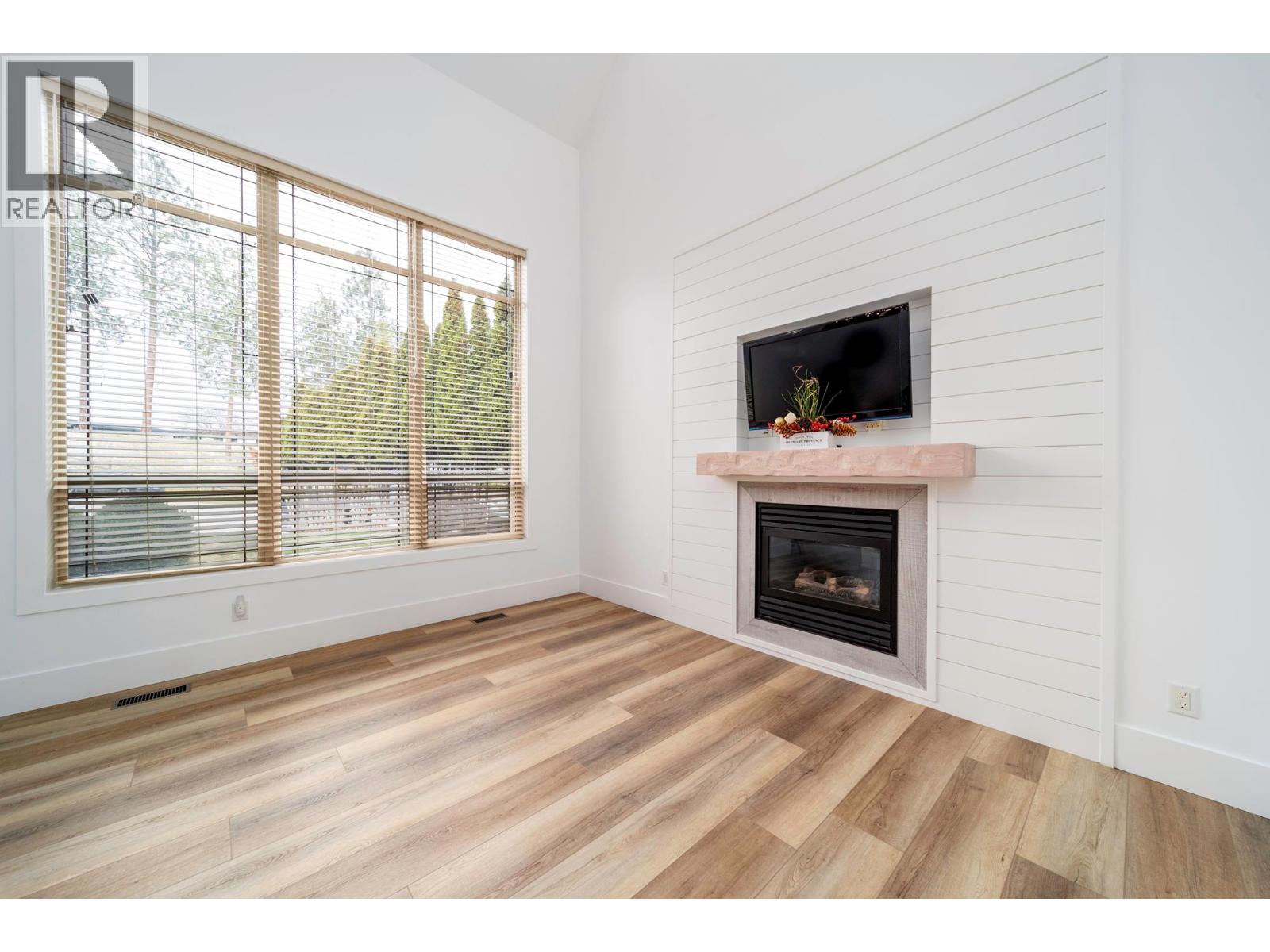 5037 Treadgold Court, Kelowna