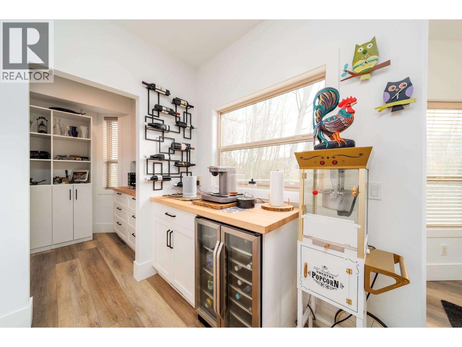 5037 Treadgold Court, Kelowna