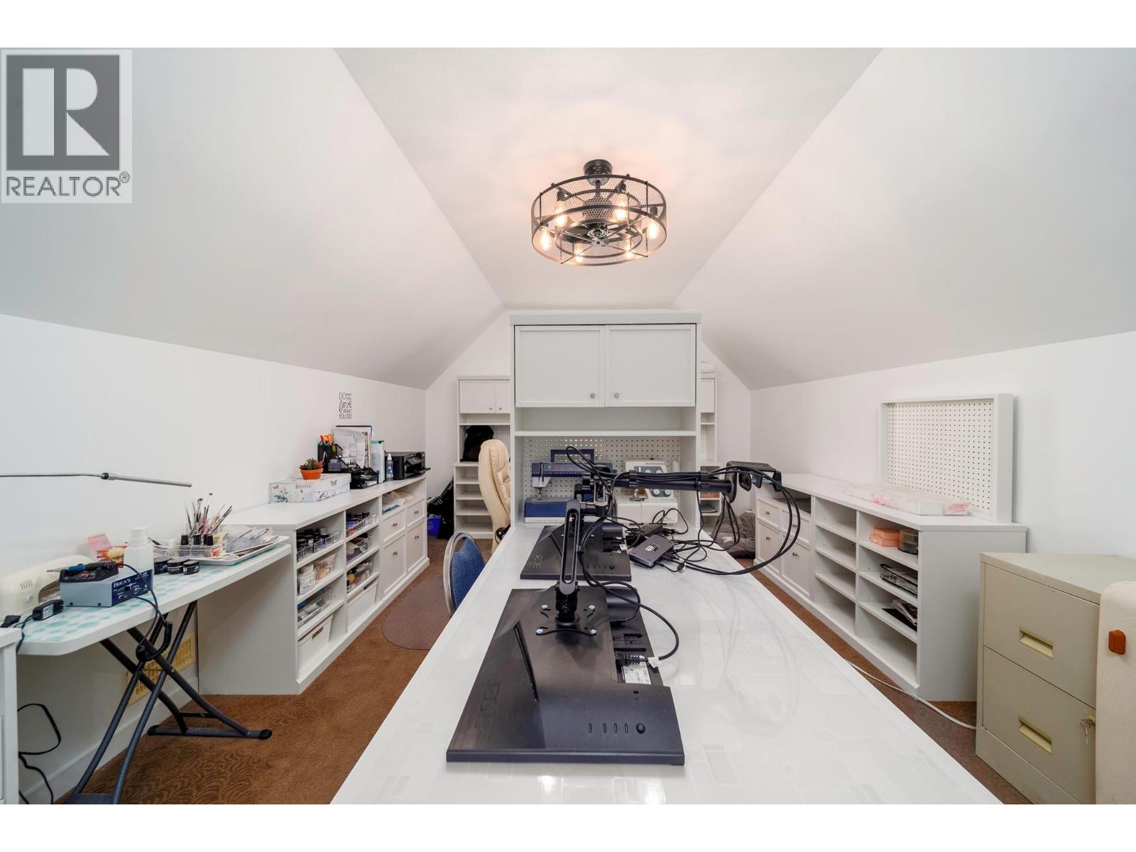 5037 Treadgold Court, Kelowna