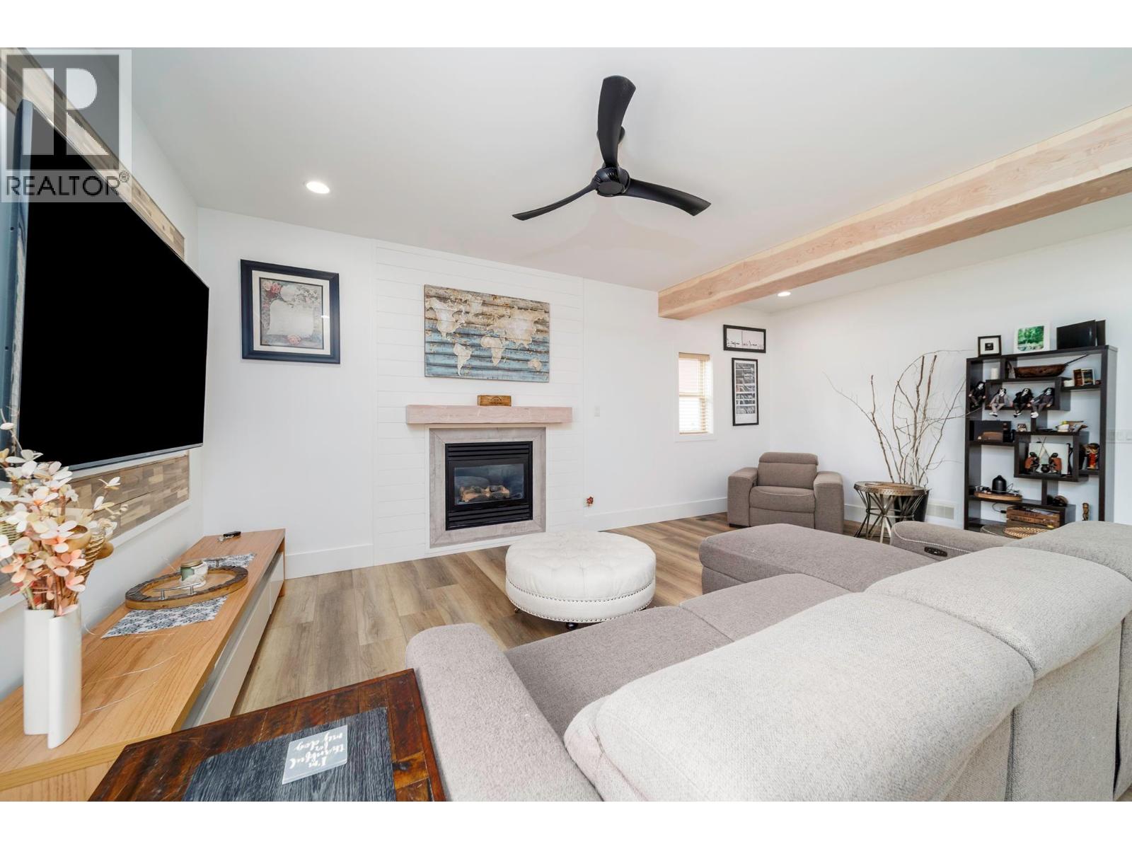 5037 Treadgold Court, Kelowna