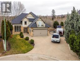  5037 Treadgold Court, Kelowna