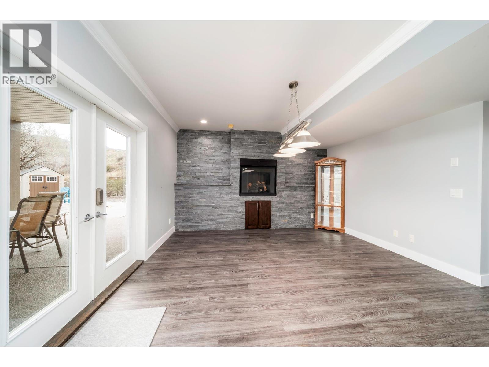 5037 Treadgold Court, Kelowna