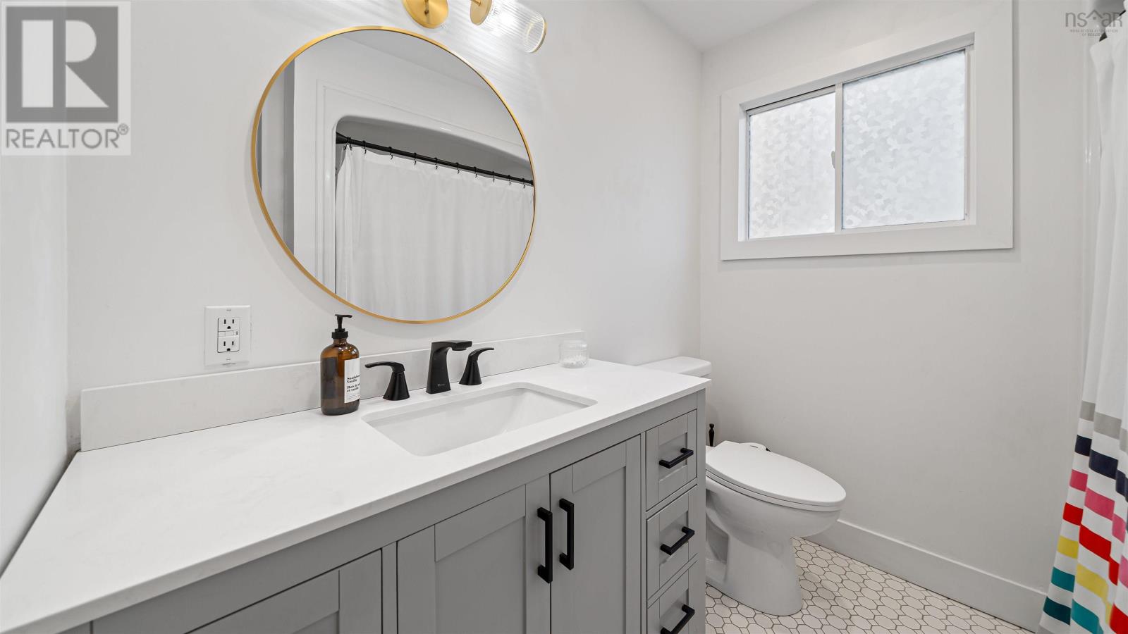 Property 25 of 42 of 417 Wilson Street