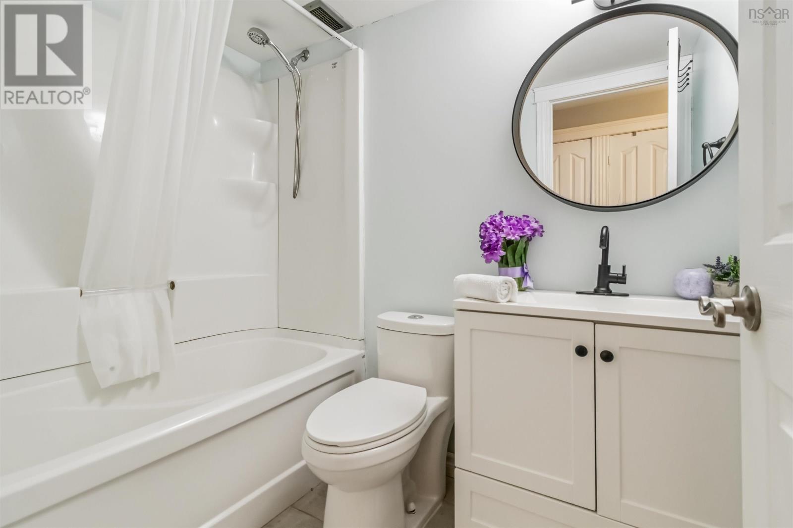 Property 22 of 45 of 1601 6369 Coburg Road