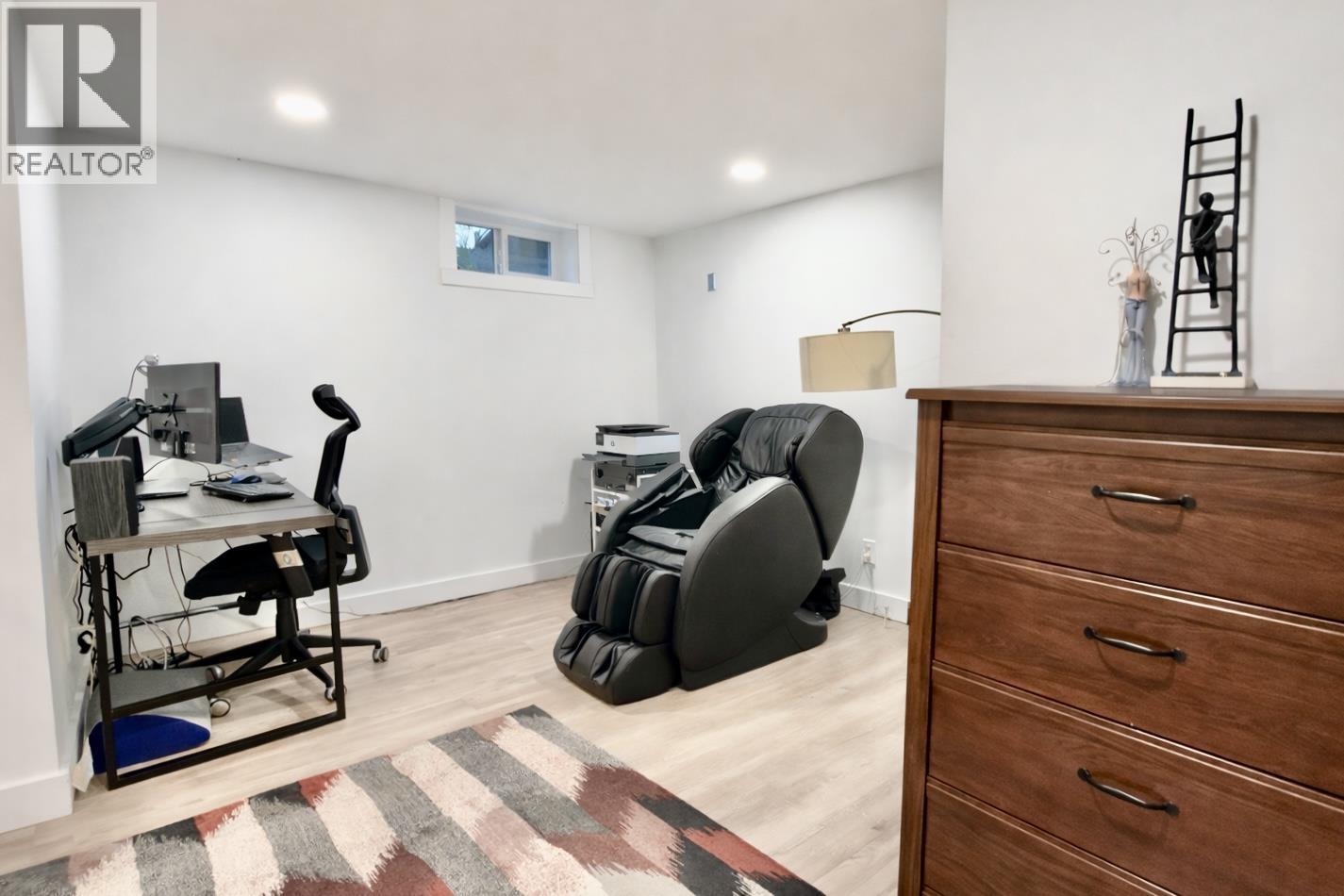 438 CARLSEN PLACE, Port Moody