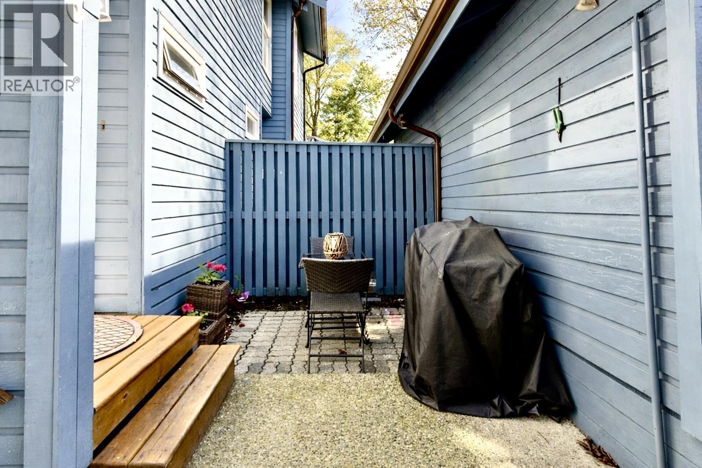 438 CARLSEN PLACE, Port Moody