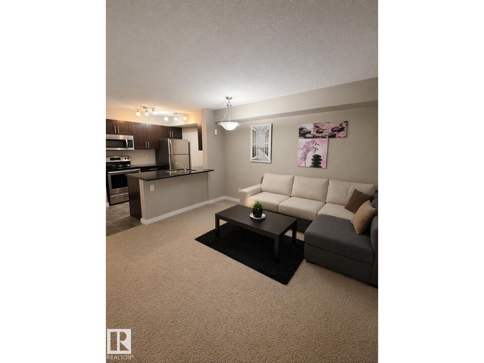 209 107, watt commom SW, Edmonton