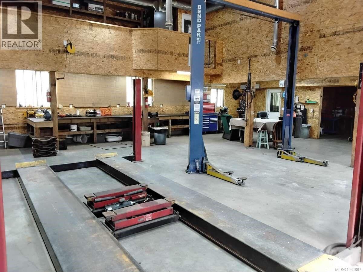 4759 YELLOW POINT RD - 44